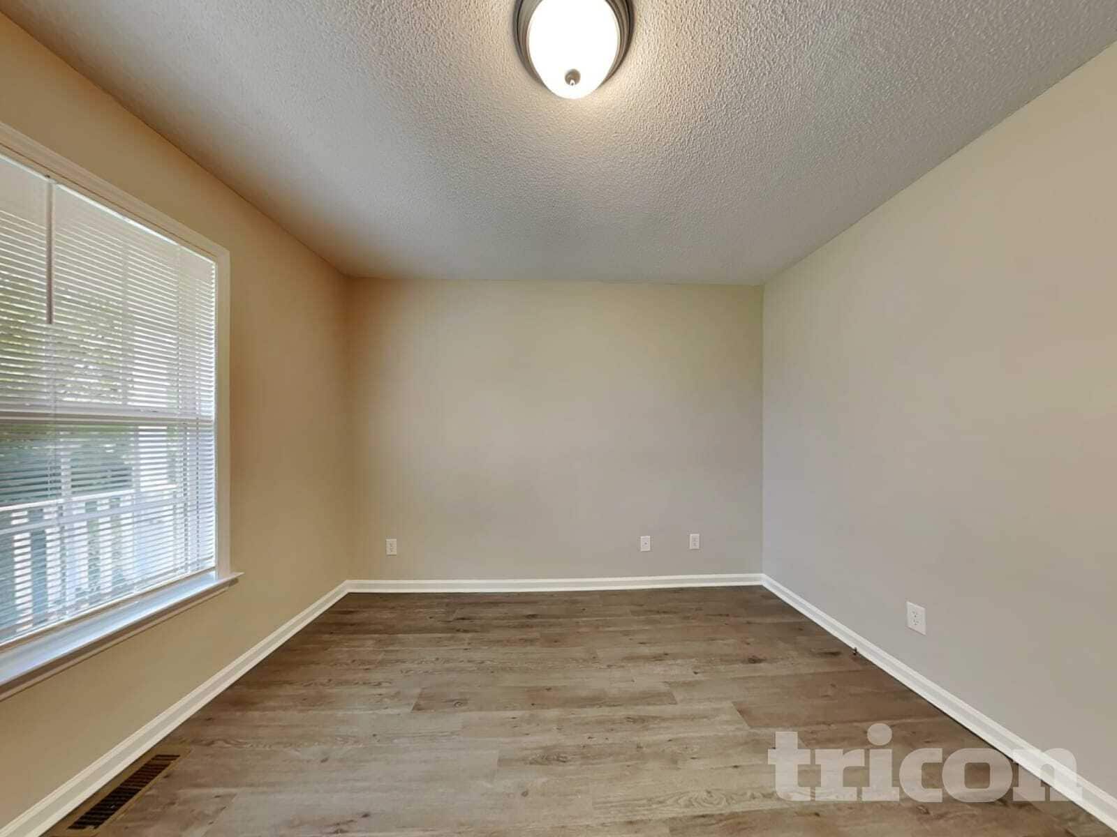 Building Photo - 105 Pinto Ln