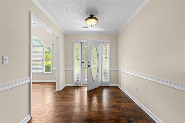 Building Photo - 2902 Bridle Creek Dr SW