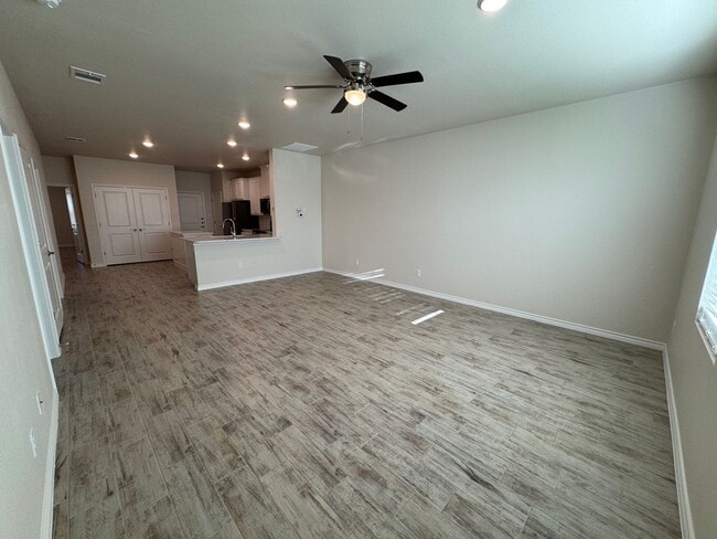 Building Photo - 5110 Rose Petal Ct