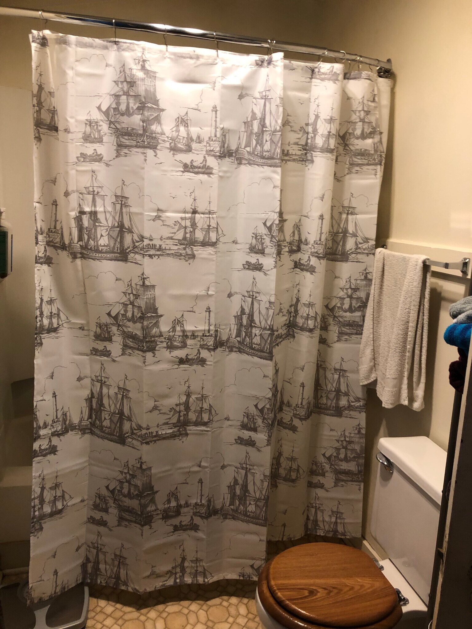 Building Photo - 466 Alexander St