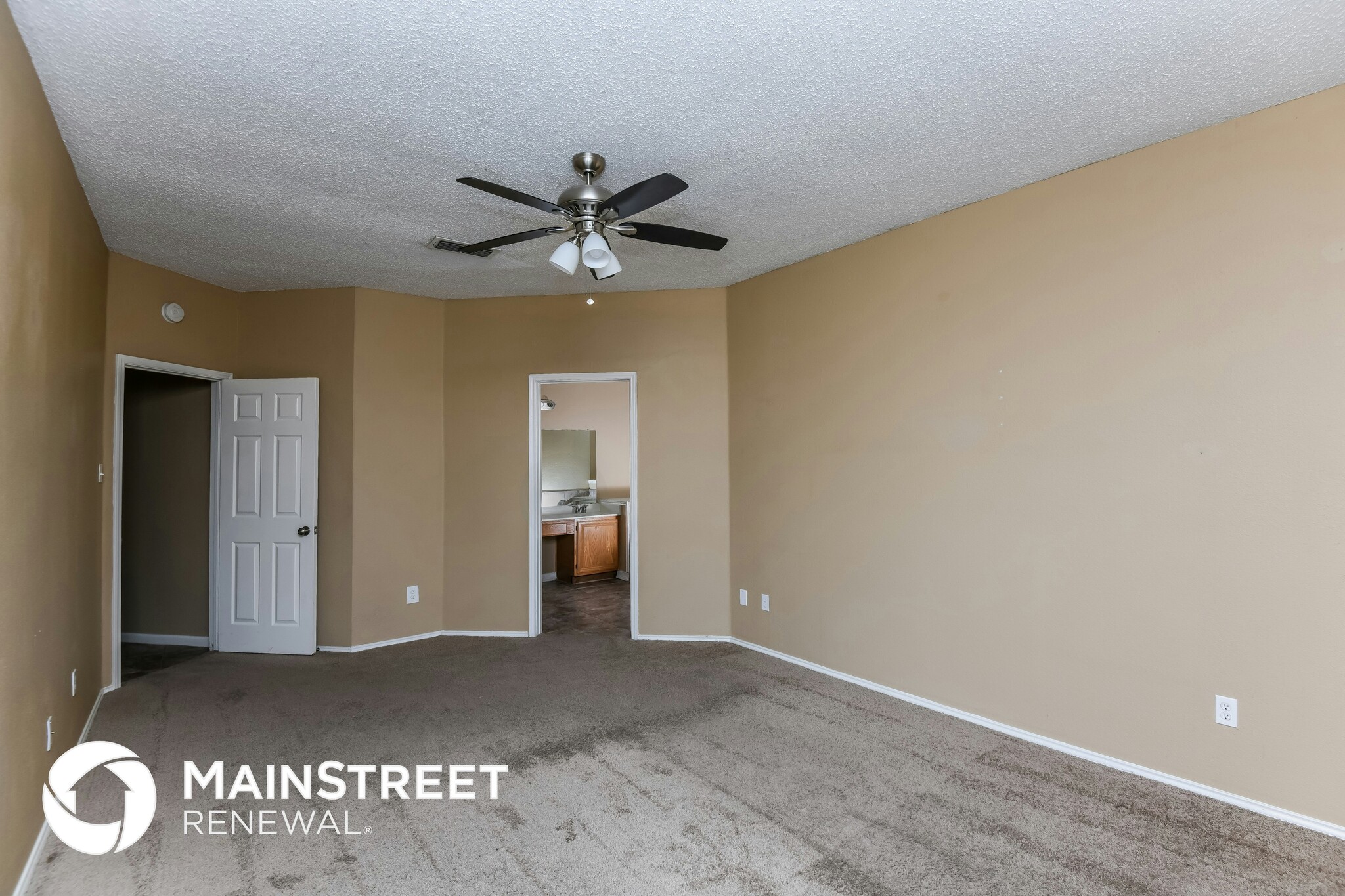 Building Photo - 2208 Havenwood Dr