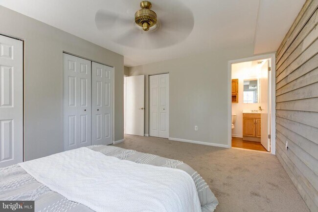 Building Photo - 206 Spring Maiden Ct