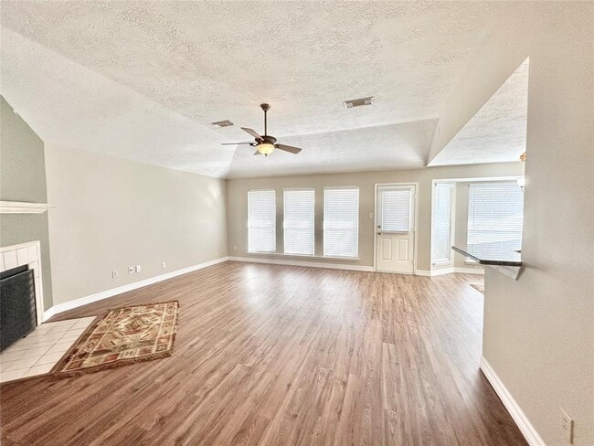 Building Photo - 14307 Cypress Valley Dr