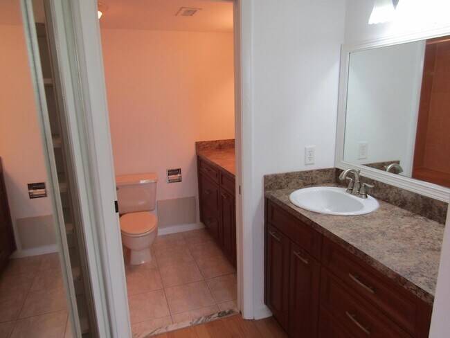 Building Photo - 8345 Trent Ct
