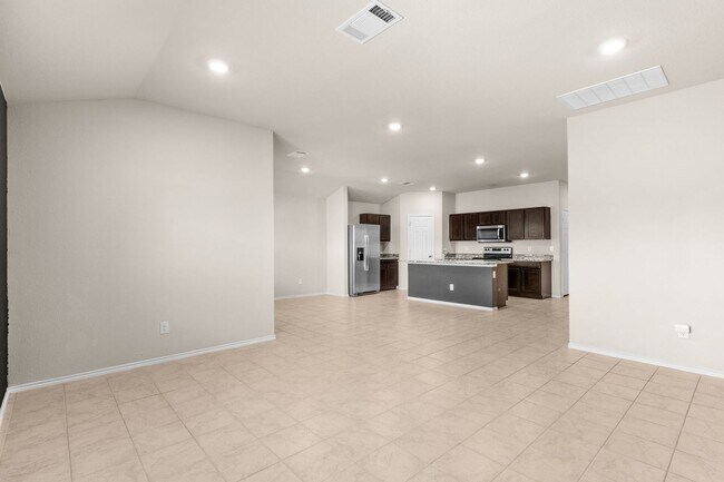 Building Photo - 4906 Karen Grn Dr