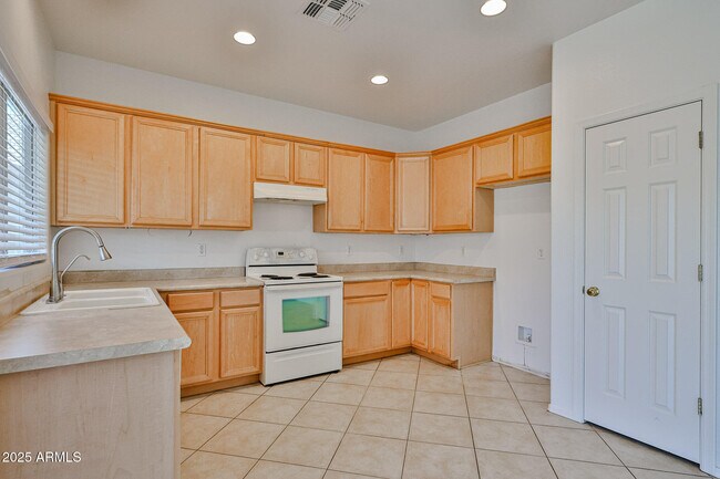 Building Photo - 14584 W Watson Ln