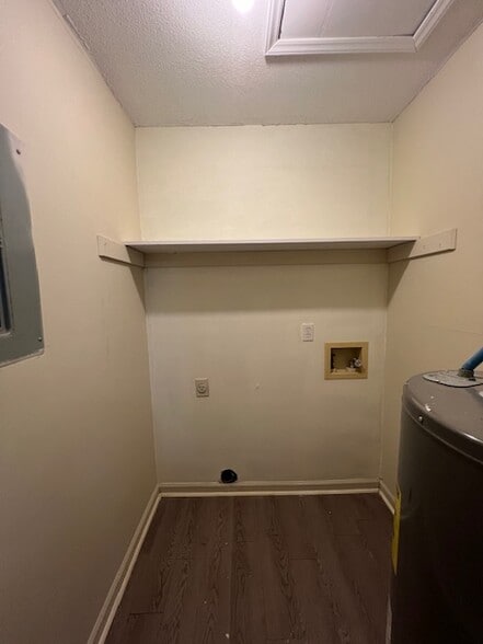 Building Photo - 235 Corona St