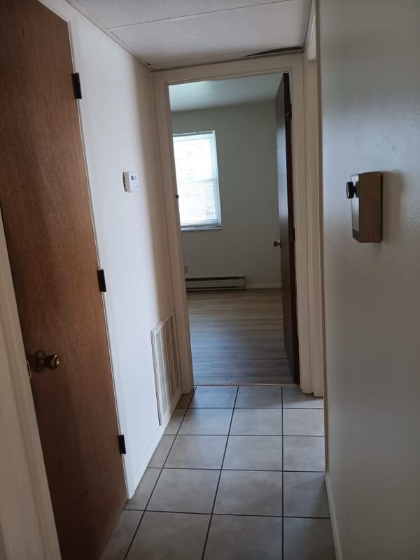 Building Photo - 675 Portis St
