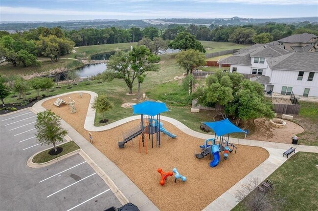 Building Photo - 208 Callahan Ln