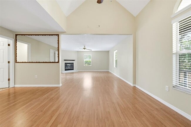 Building Photo - 12311 N Putney Ct