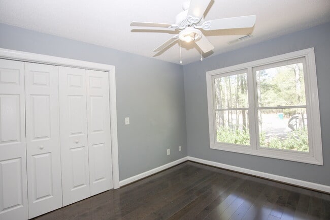 Building Photo - "Modern 3-Bedroom Home with 3 Full Bathrooms and Spacious Living Areas in Vass, NC!"