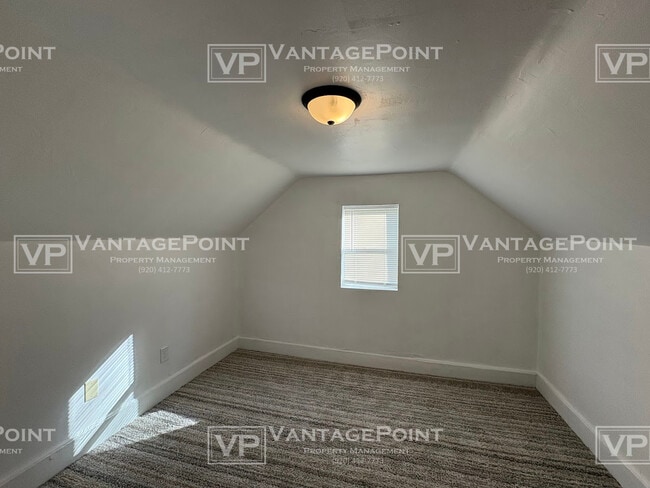 Building Photo - 2106 Thomas St