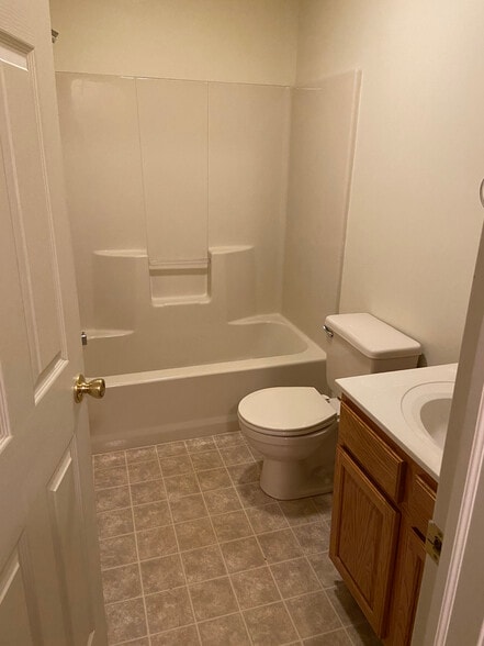 Building Photo - 108 Blue Spruce Ln