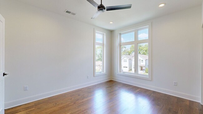 Building Photo - Turn-Key Luxury Rental: Brand-New 4BD + Office w/ Private Sunset Rooftop