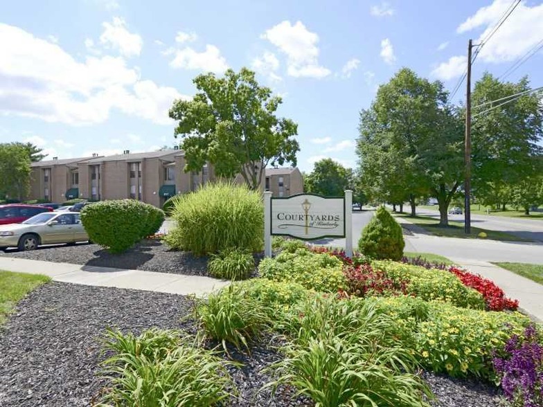 Primary Photo - Courtyards of Kimberly