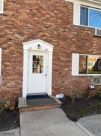 Building Photo - 180 Littleton Rd