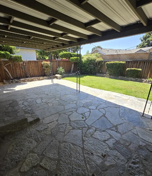 Building Photo - 35471 Ronda Ct