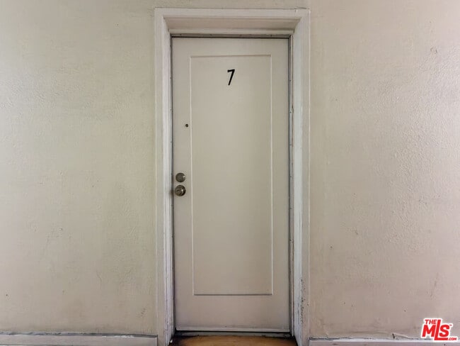 Building Photo - 504 S Rampart Blvd