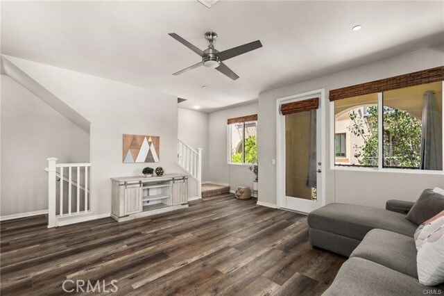 Building Photo - 817 S Anaheim Blvd