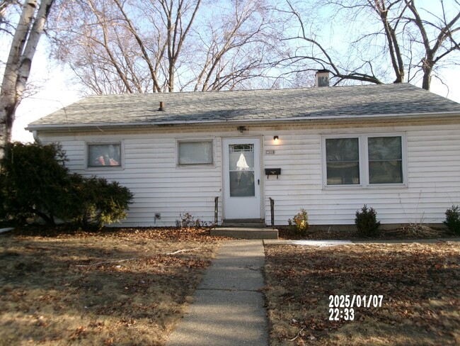 Primary Photo - 3 Bedroom single family home