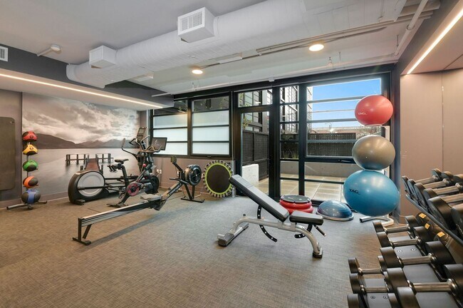 Building Photo - One Month Free For A Lease Start by 8/3! 6...
