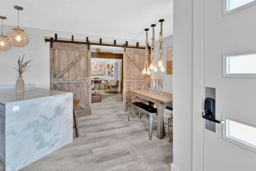 Building Photo - 316 Bream Ave