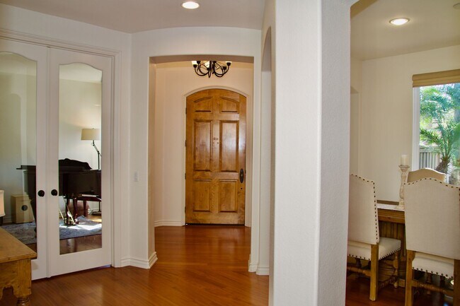 Building Photo - Carlsbad Arroyo Retreat