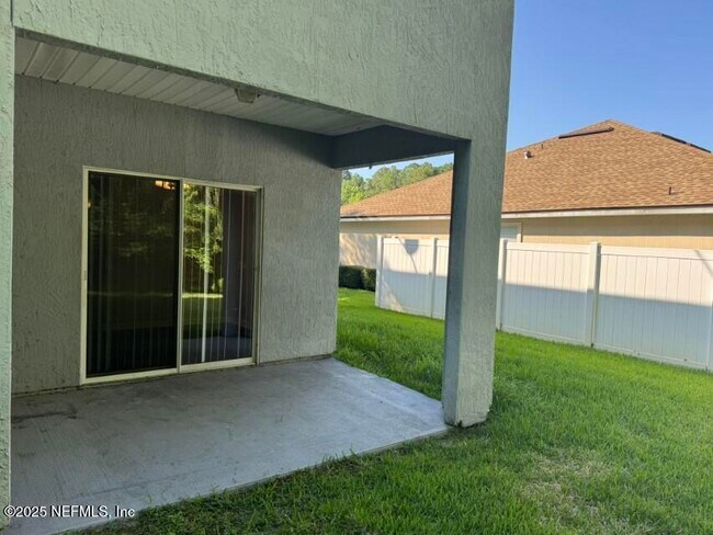 Building Photo - 14014 Summer Breeze Dr