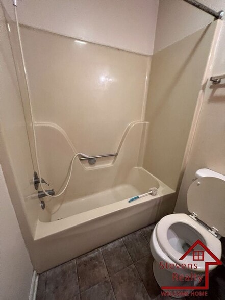 Building Photo - 459 Oriole Dr