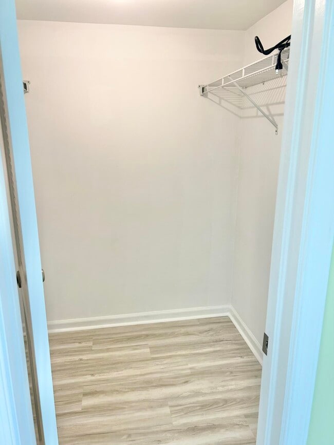 Building Photo - 300 N Hwy A1A