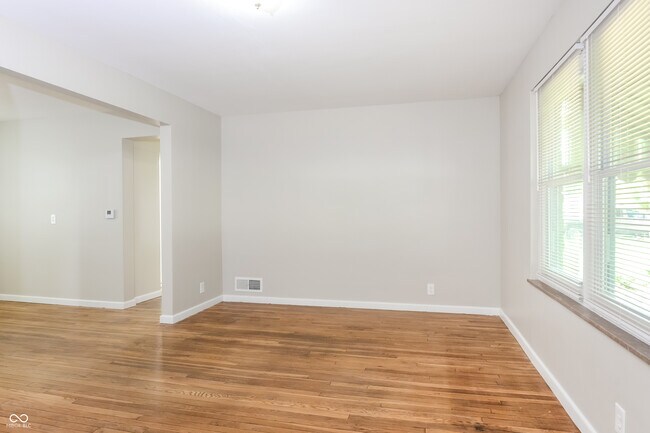 Building Photo - 2804 N Moreland Ave