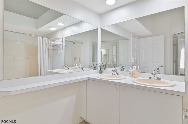 Building Photo - 22741 Sandy Bay Dr
