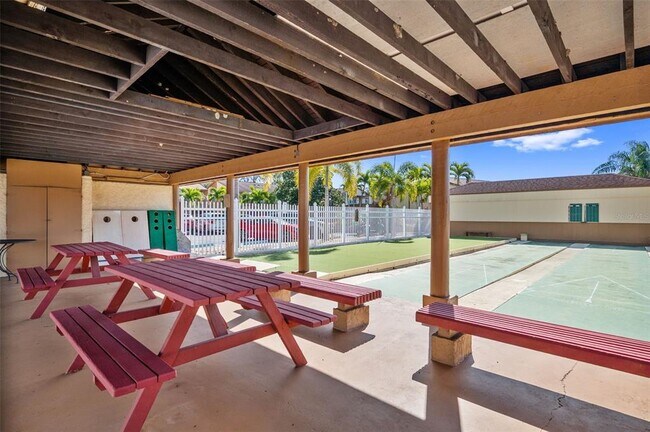 Building Photo - 4440 Pelorus Dr