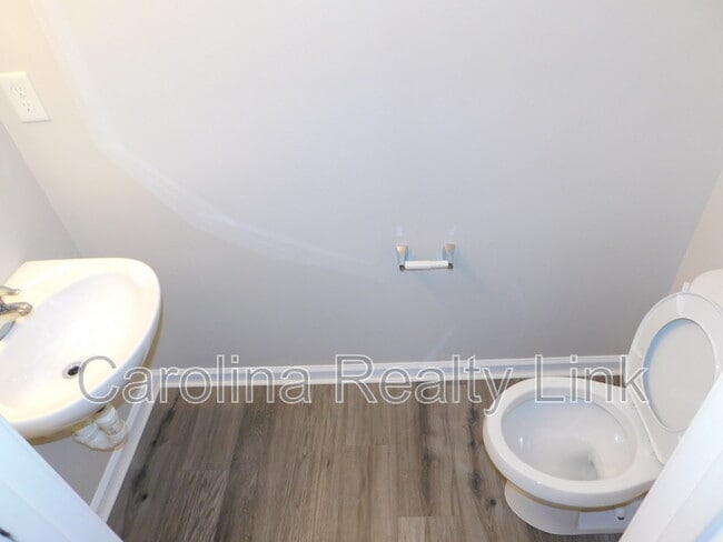 Building Photo - 3131 Decapolis Dr