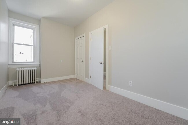 Building Photo - 2629 N 34th St