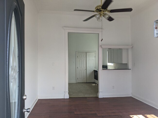 Building Photo - 1601 Marigny St
