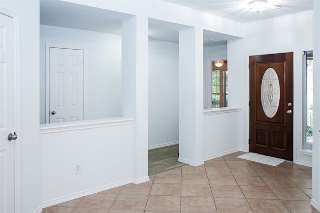 Building Photo - 9402 Borden Bluff Ln