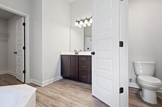 Building Photo - 13840 Wesley Banks Blvd