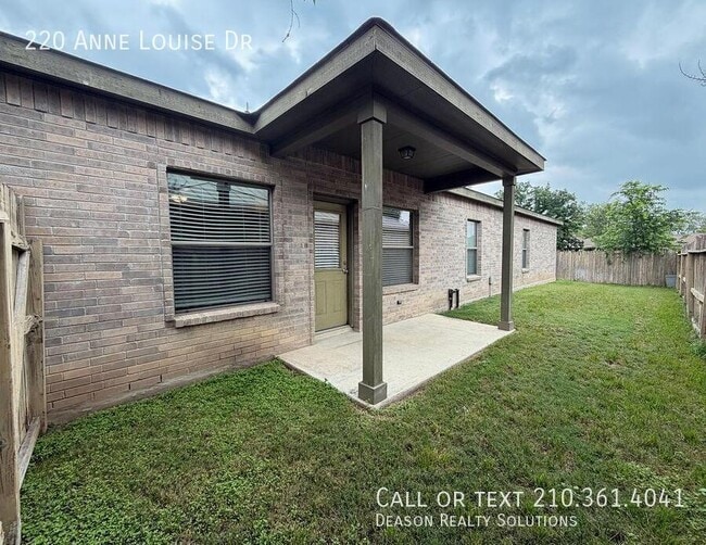 Building Photo - 220 Anne Louise Dr