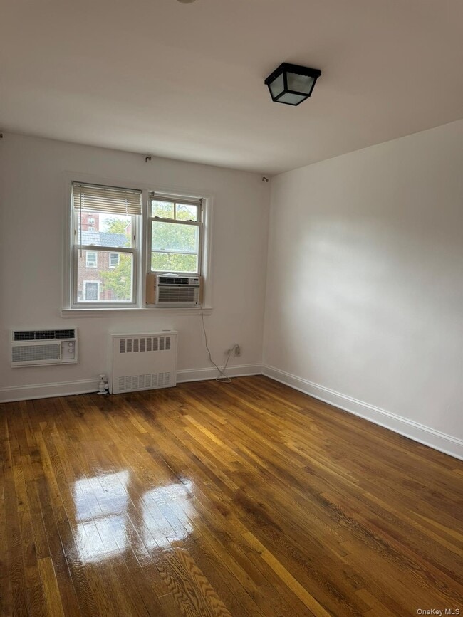Building Photo - 150-13 78th Ave