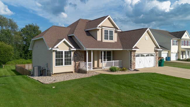 Building Photo - 12912 Silver Springs Ln