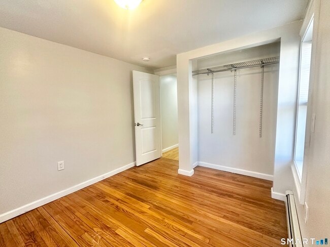 Building Photo - 49 Pleasant St