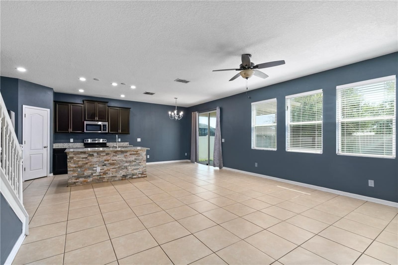 Building Photo - 2572 Limerick Cir