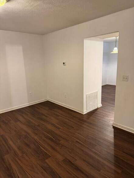 Building Photo - 1003 Whipporwill Dr