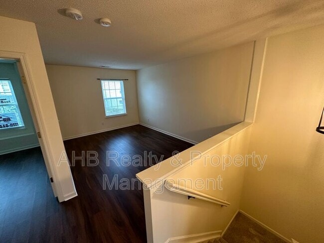 Building Photo - 1204 Glory Vine Rd