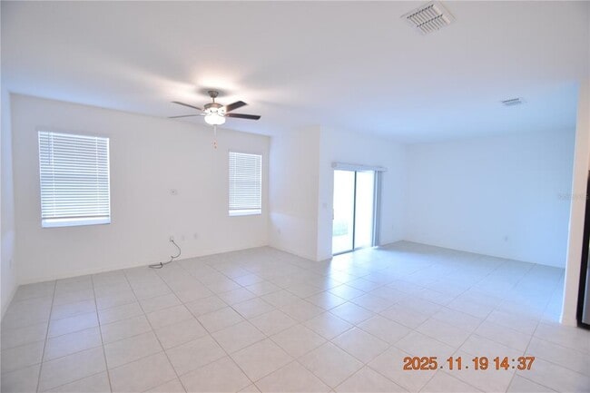 Building Photo - 6252 Shiner St