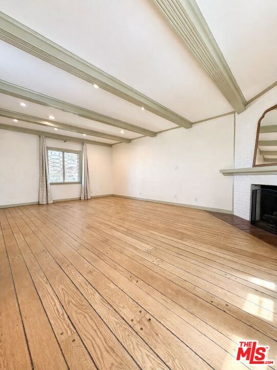 Building Photo - 341 S Rodeo Dr