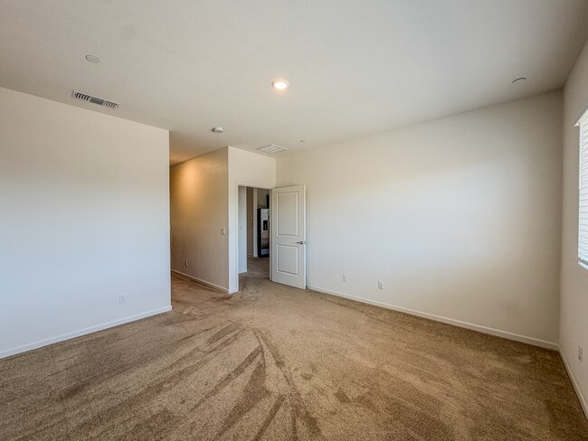 Building Photo - 2048 Ballet Way