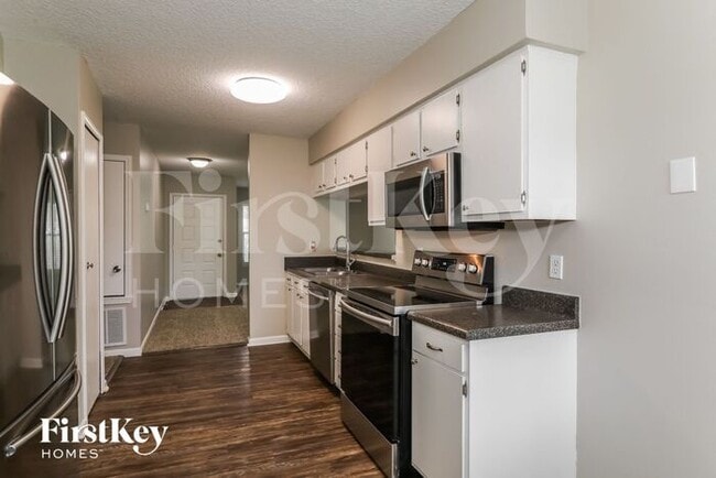 Building Photo - 10865 Saddlehorn Dr