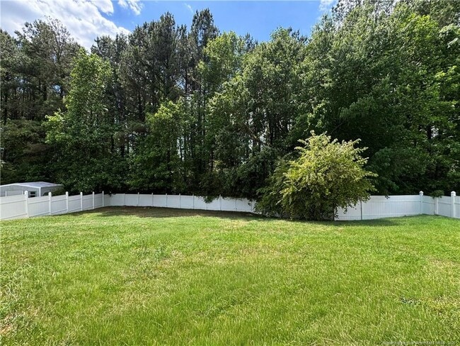 Building Photo - 865 Fairfield Cir